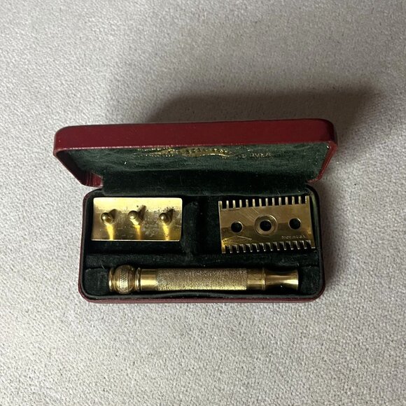 1920s Ball End Gold Tone Gillette Safety Razor Three Piece Set with Case - Picture 2 of 9